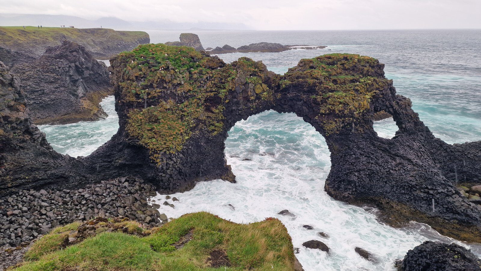 11 – Qué ver en la península de Snæfellsnes (Islandia): Arnarstapi, Djúpalónssandur, Búðakirkja y regreso a Reikiavik